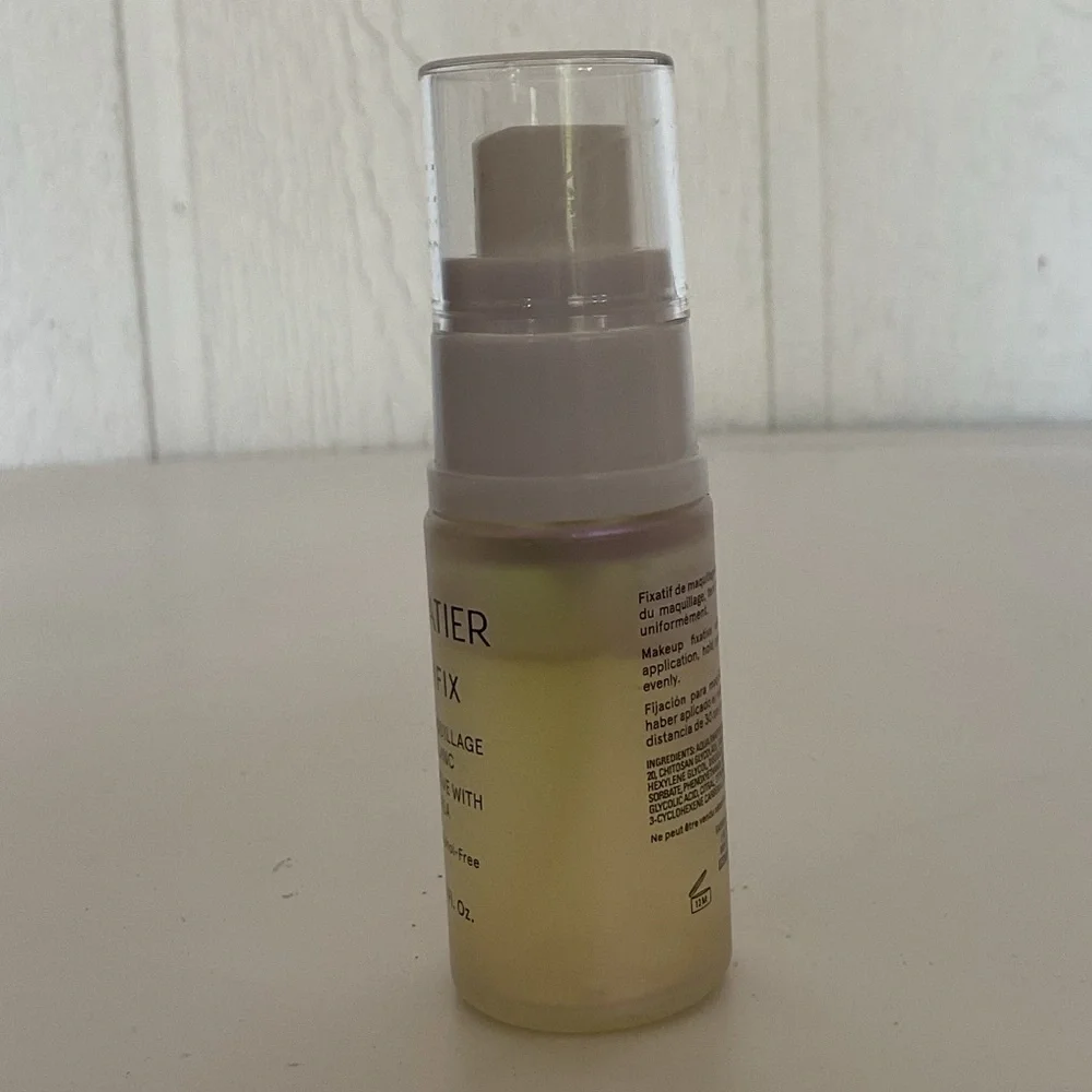 NWT Lise Watier Magnafix White Tea Setting Spray Deluxe Travel Size 1 ounce